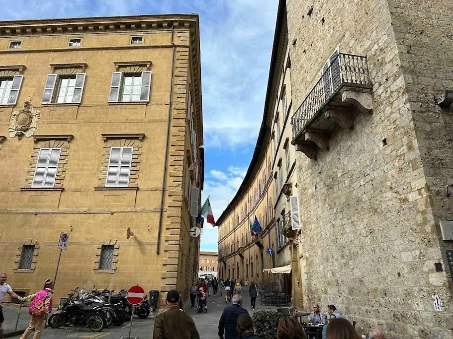 Apartment Domus An - Sant'Agata-Historical Home-Very Central Siena